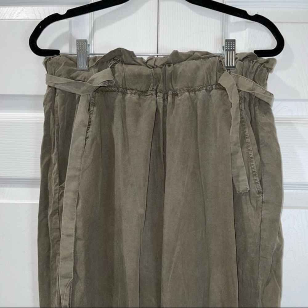 Thread & Supply Paperbag Waisted Wide Leg Pants - Picture 3 of 5
